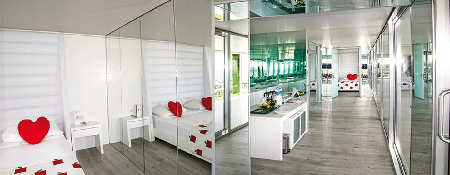 Adam & Eve SPORTS_AND_LEISURE