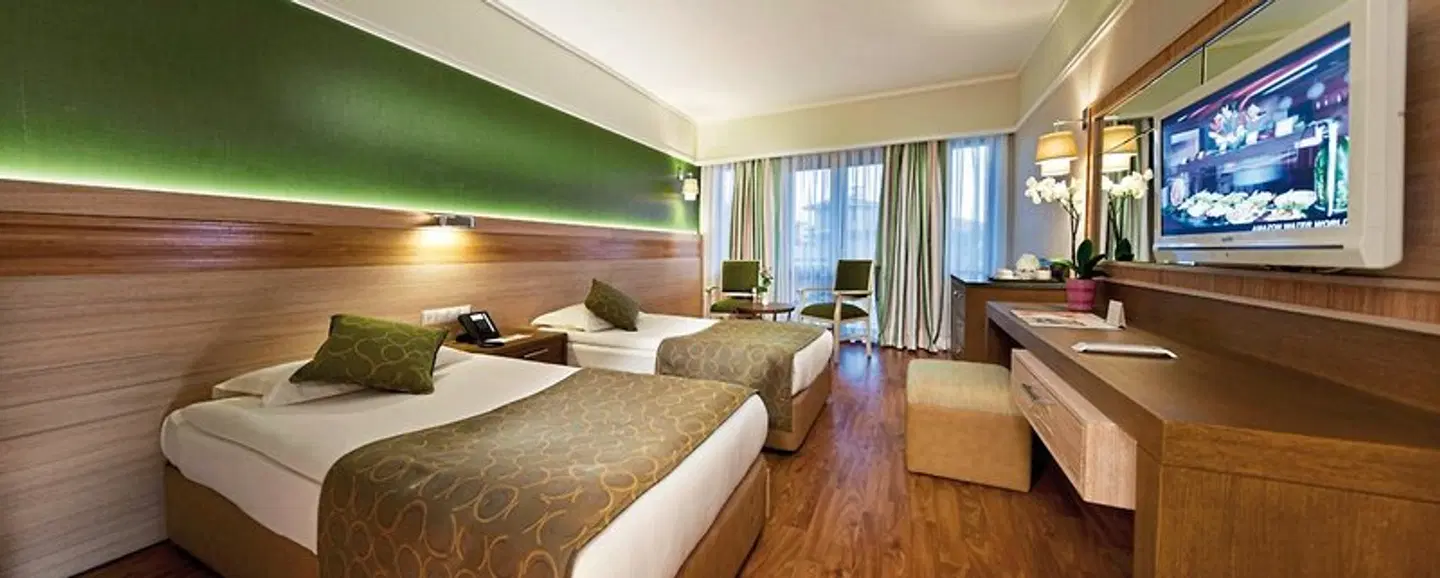 Club Grand Side ROOM_EXAMPLE