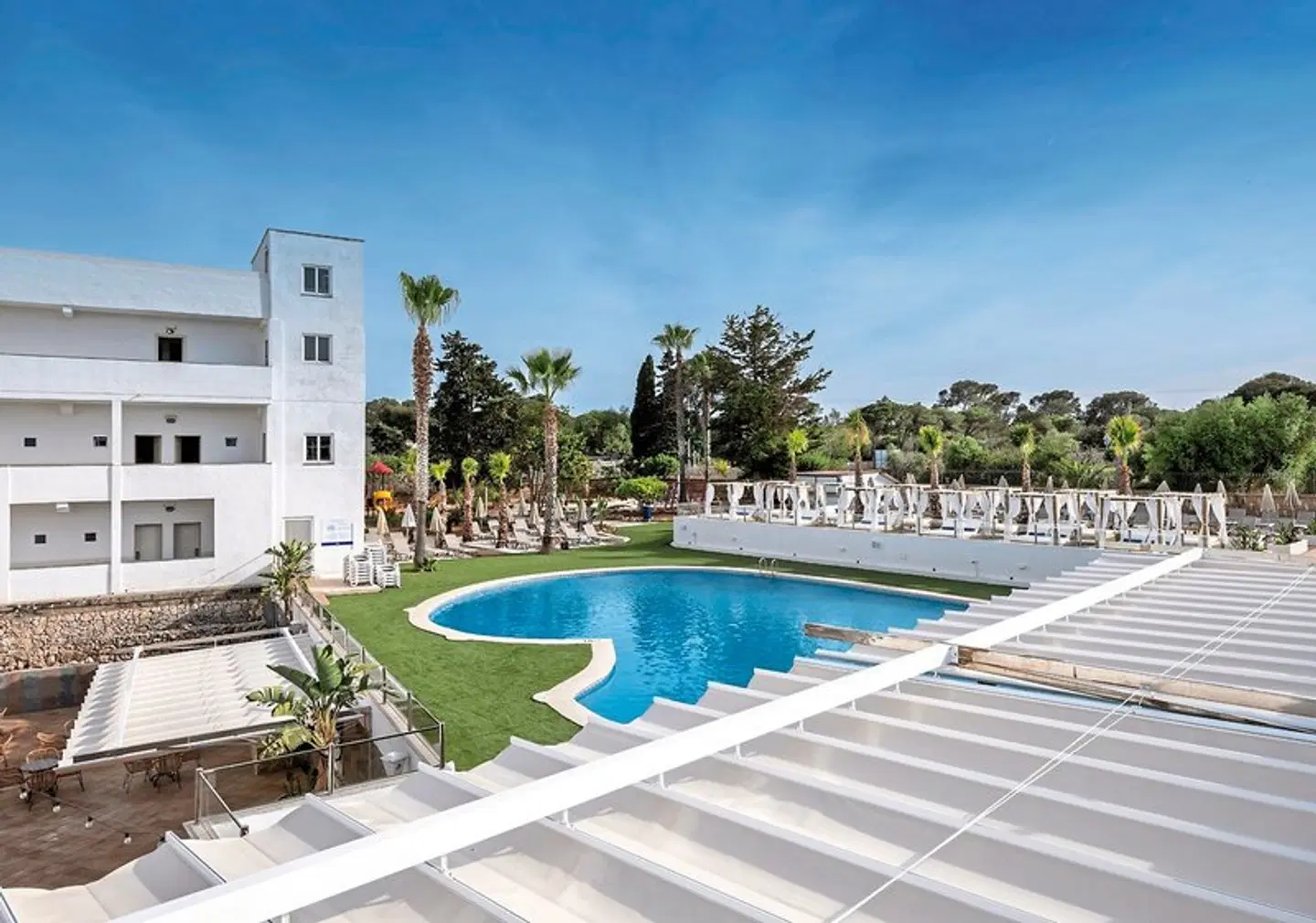 Ankaa OUTDOOR_POOL