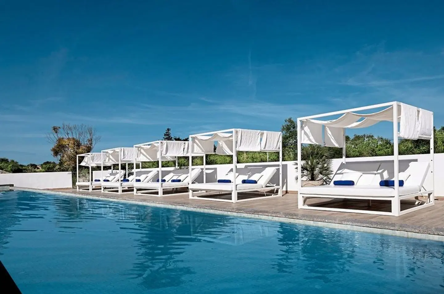 Ankaa OUTDOOR_POOL