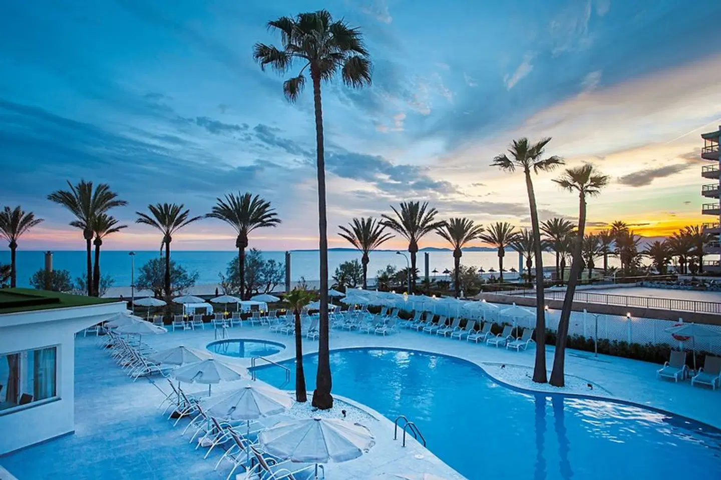 HSM Golden Playa OUTDOOR_POOL