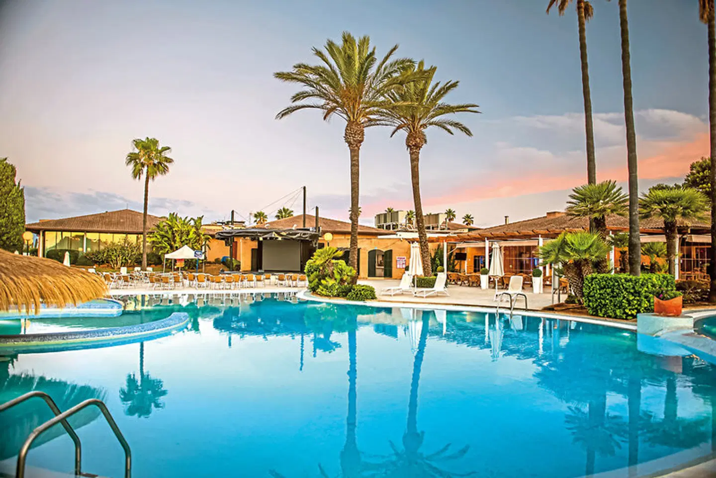 Blau Colonia Sant Jordi OUTDOOR_POOL