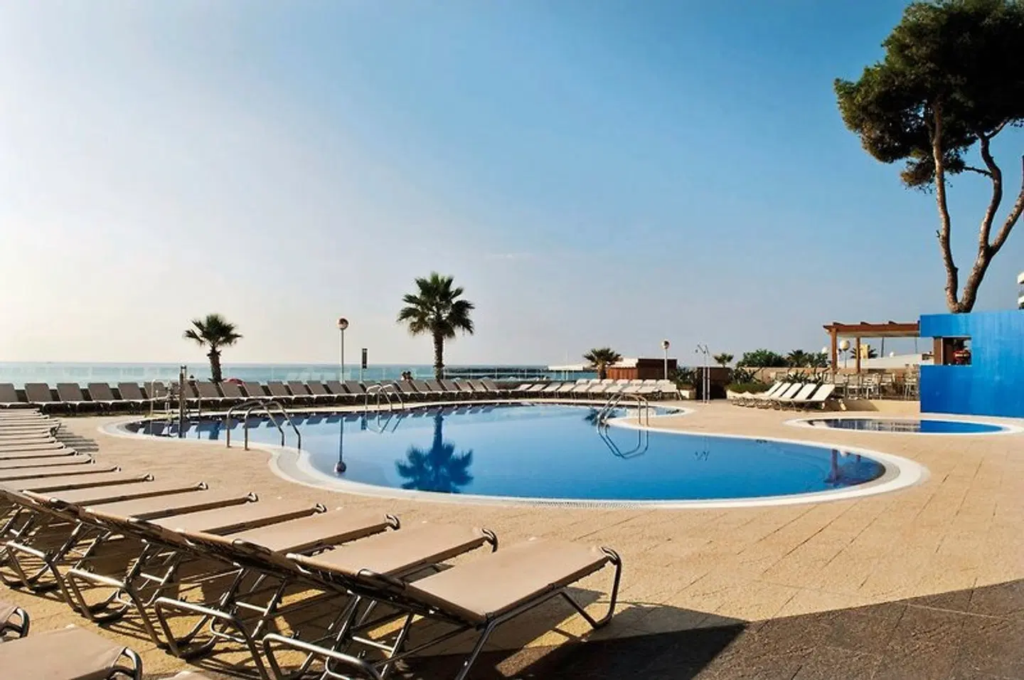Hotel Augustus OUTDOOR_POOL