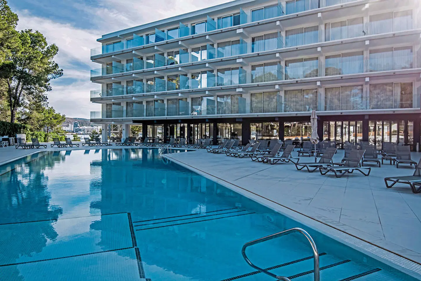 Els Pins Resort & Spa OUTDOOR_POOL