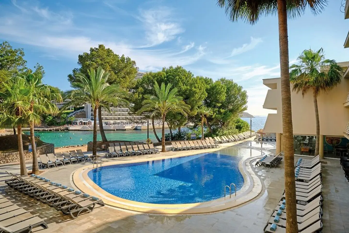 Occidental Cala Viñas OUTDOOR_POOL