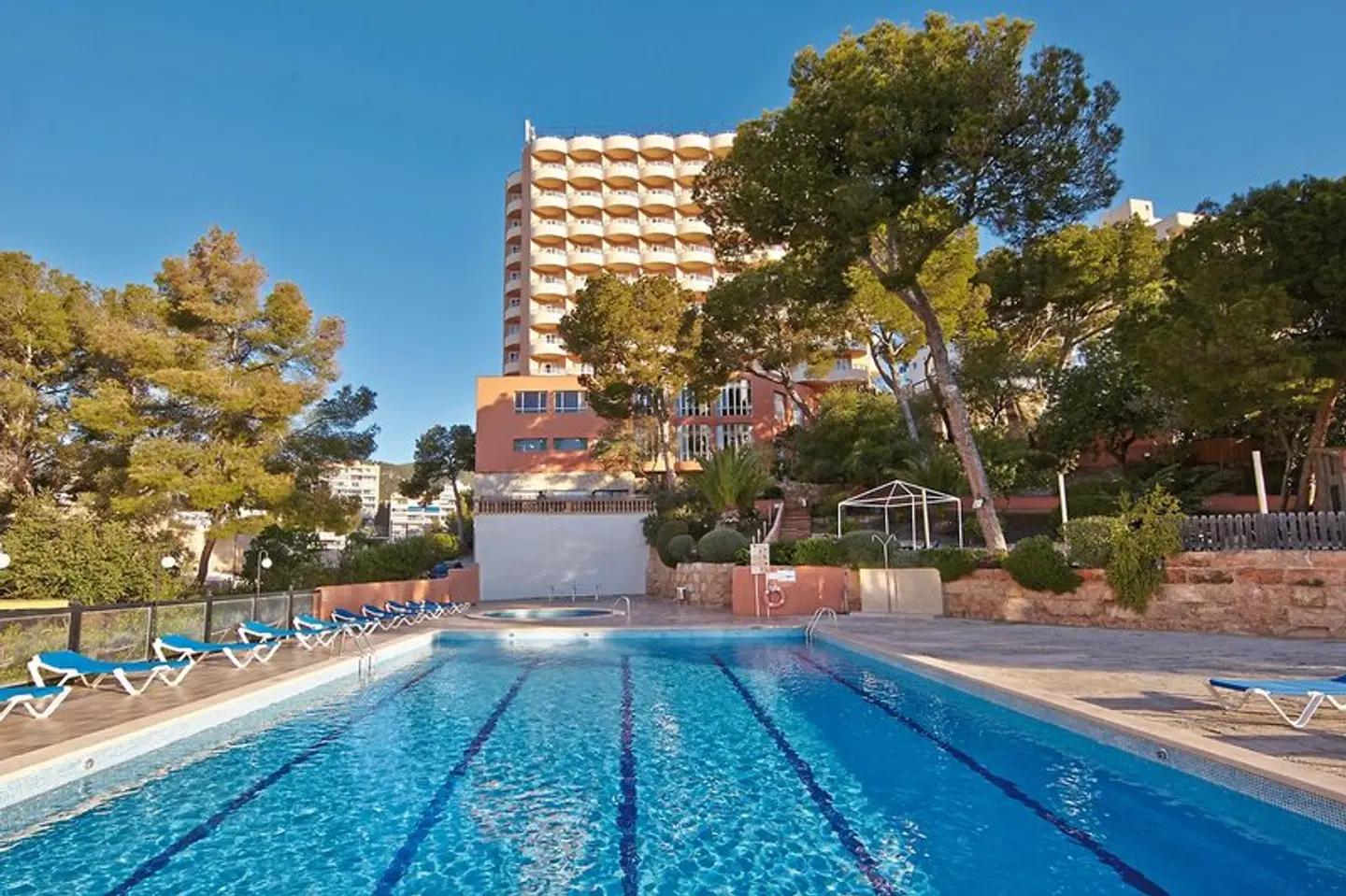 MLL Blue Bay OUTDOOR_POOL