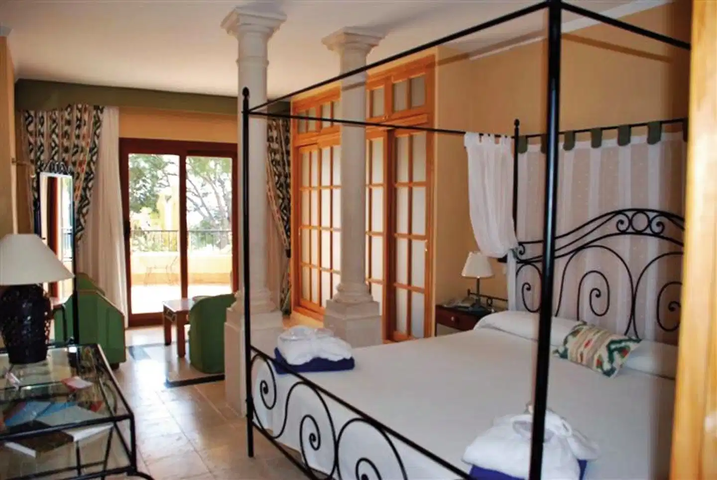 Petit Cala Fornells Wellness