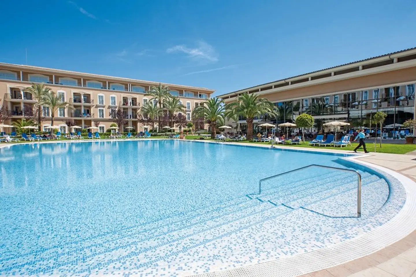 Grupotel Playa de Palma Suites & Spa OUTDOOR_POOL
