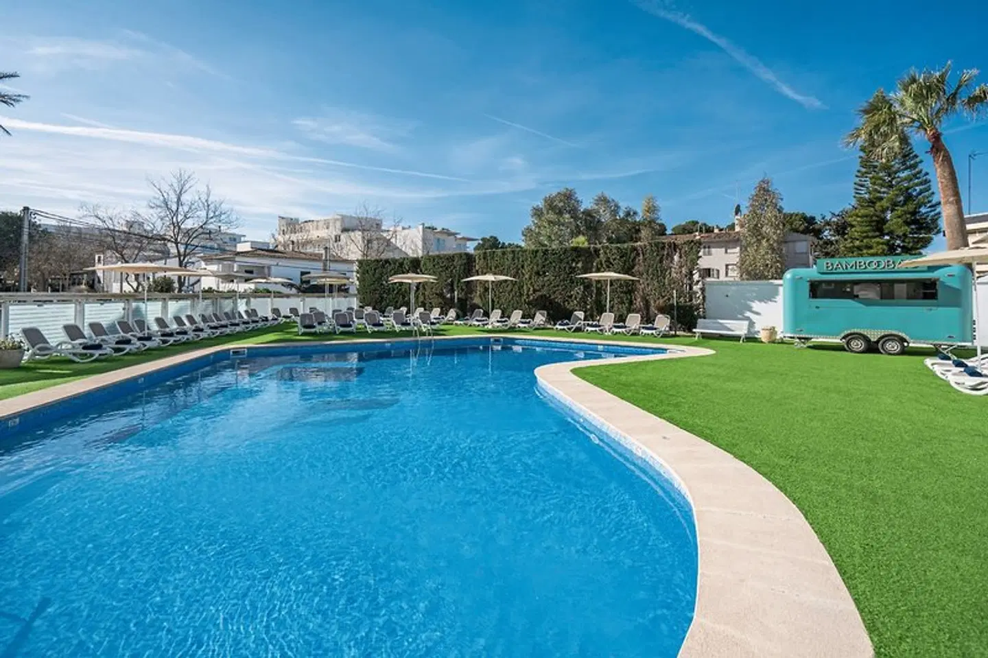 THB Maria Isabel OUTDOOR_POOL