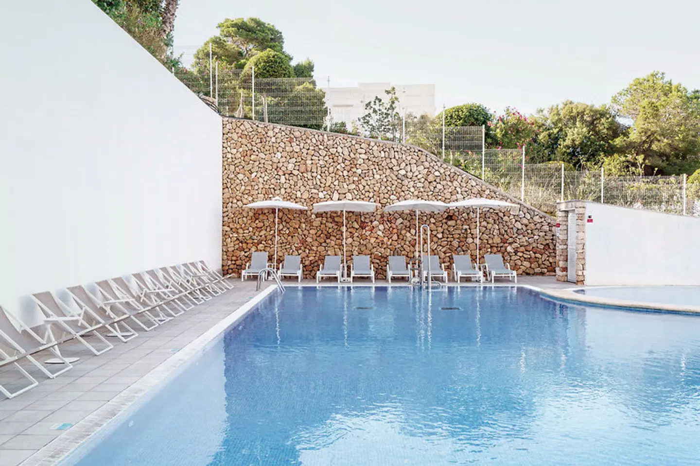 AluaSoul Mallorca Resort OUTDOOR_POOL