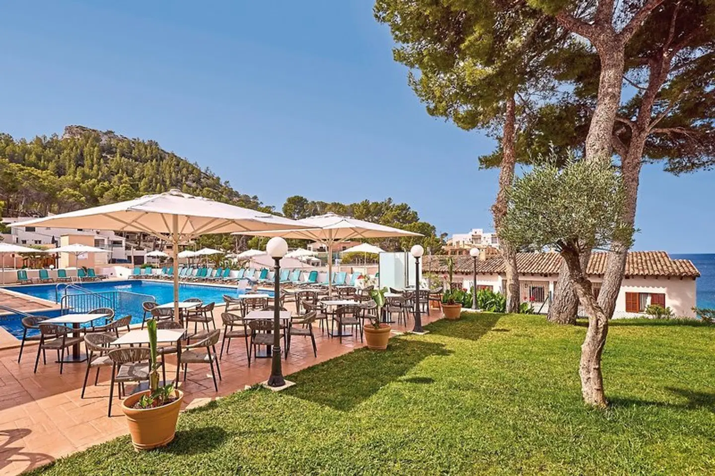 Universal Aparthotel Don Camilo Garten