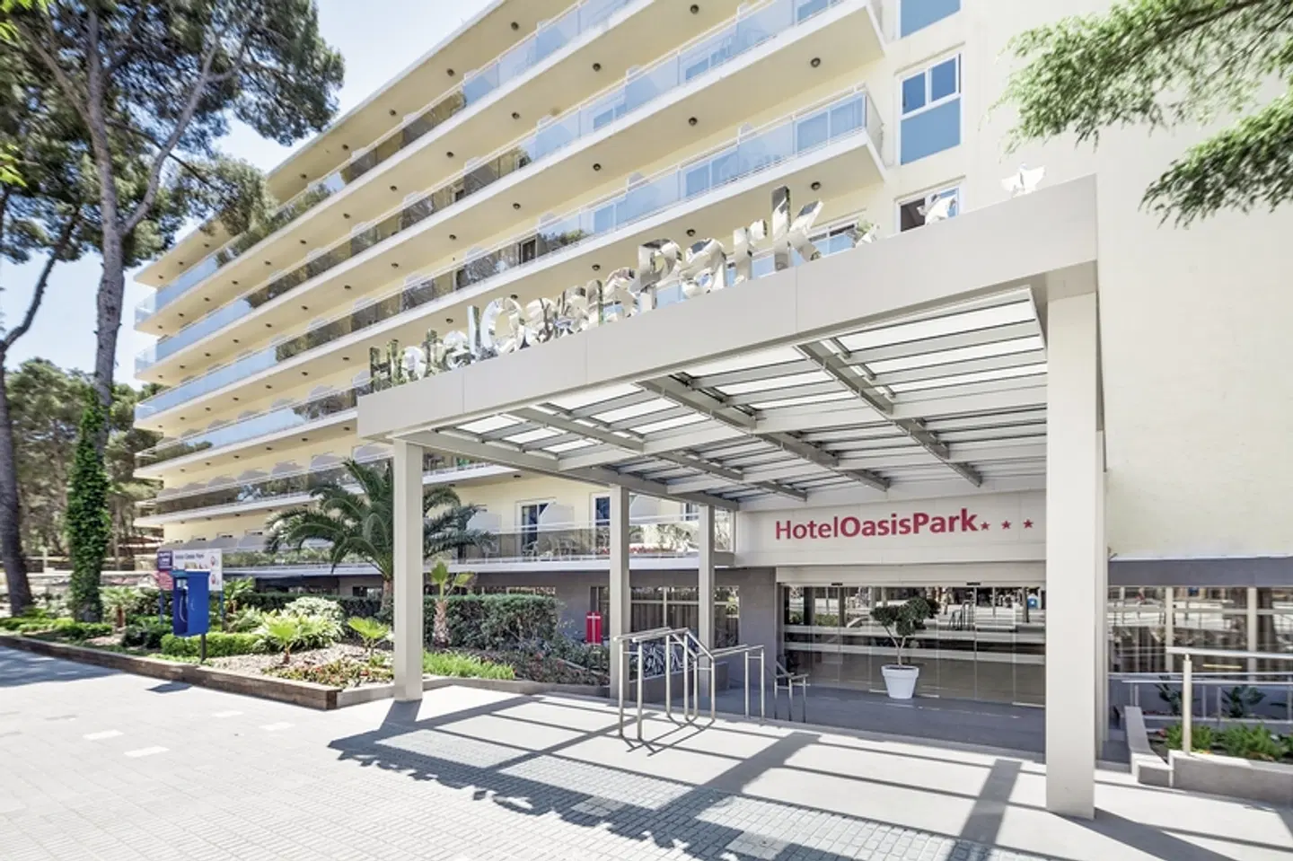 Best Oasis Park EXTERIOR