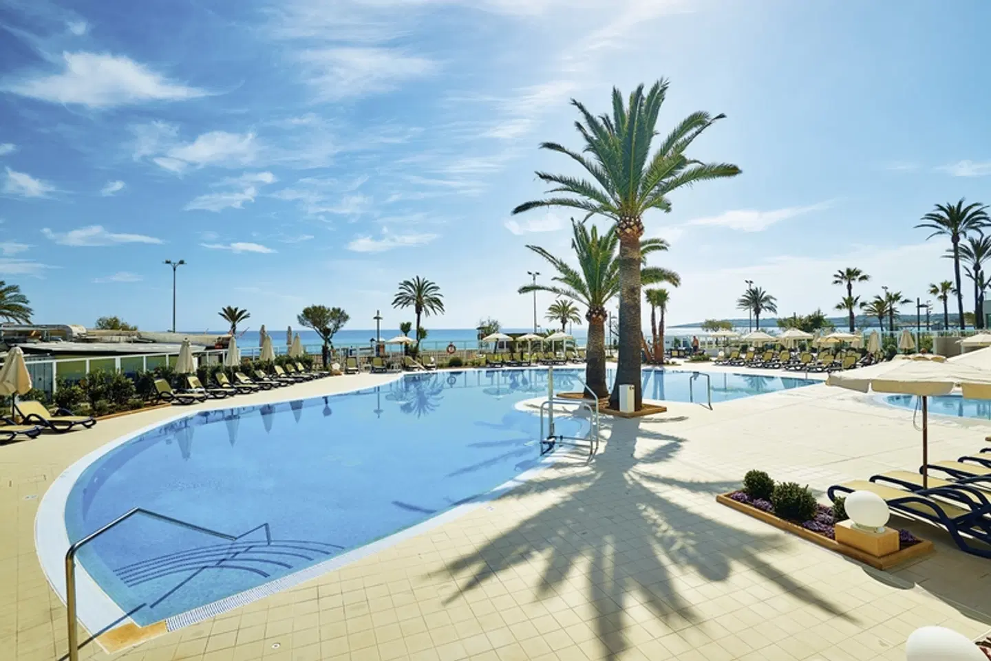 Hipotels Mercedes OUTDOOR_POOL