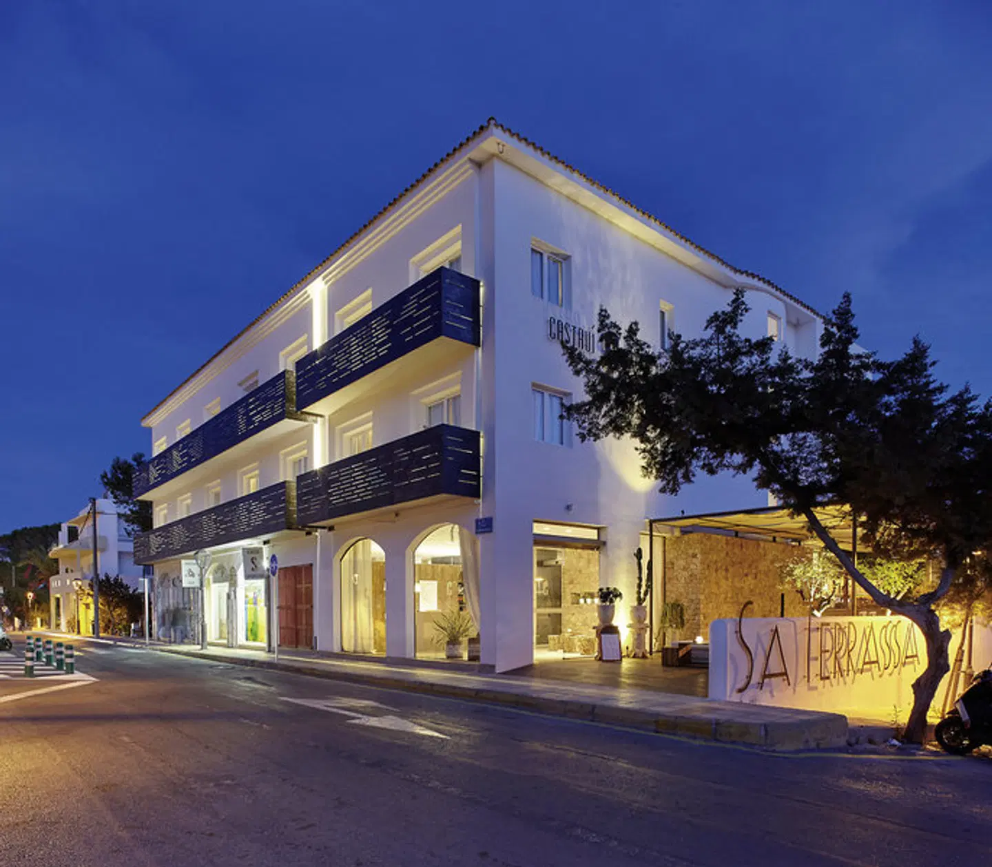 Castaví EXTERIOR