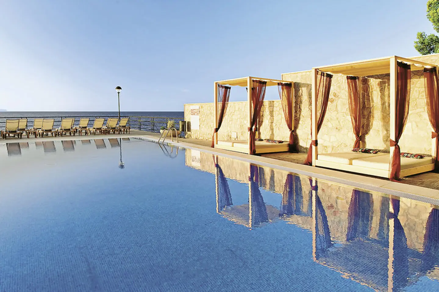 Barceló Illetas Albatros OUTDOOR_POOL