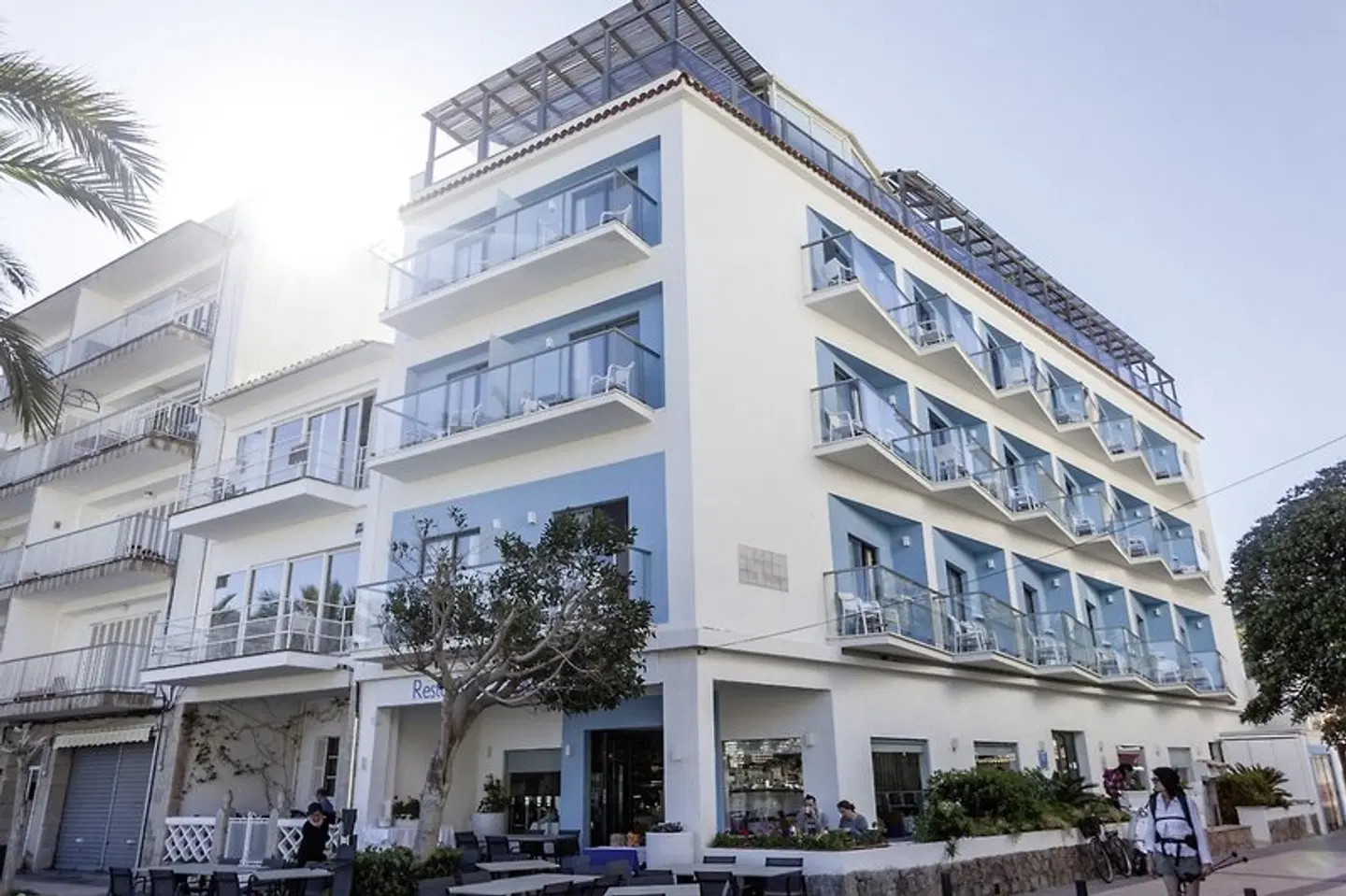 Los Geranios EXTERIOR