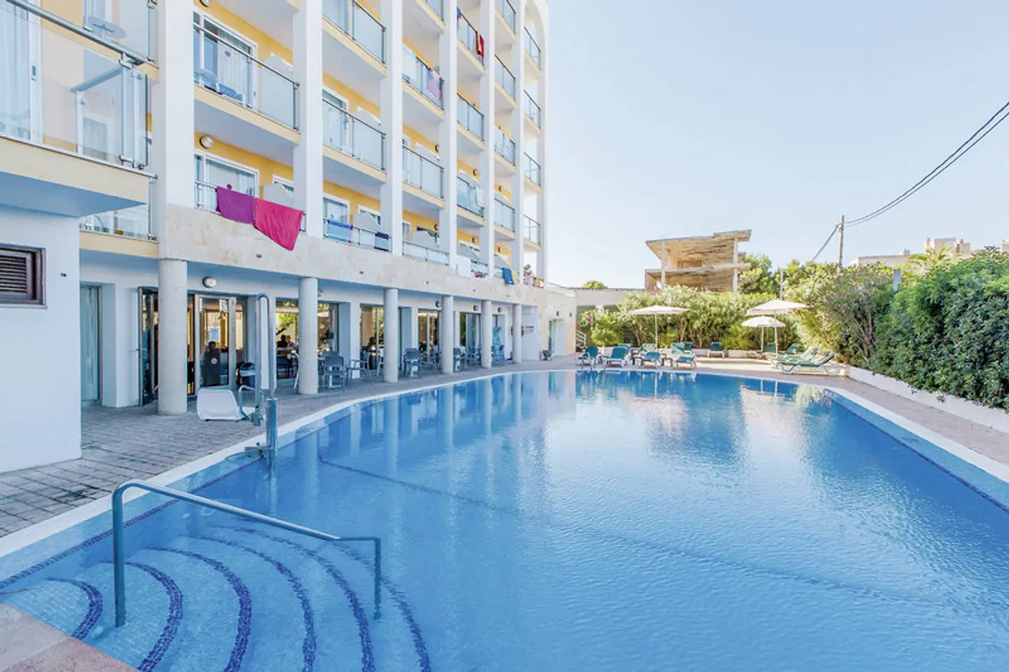 Bella Mar OUTDOOR_POOL