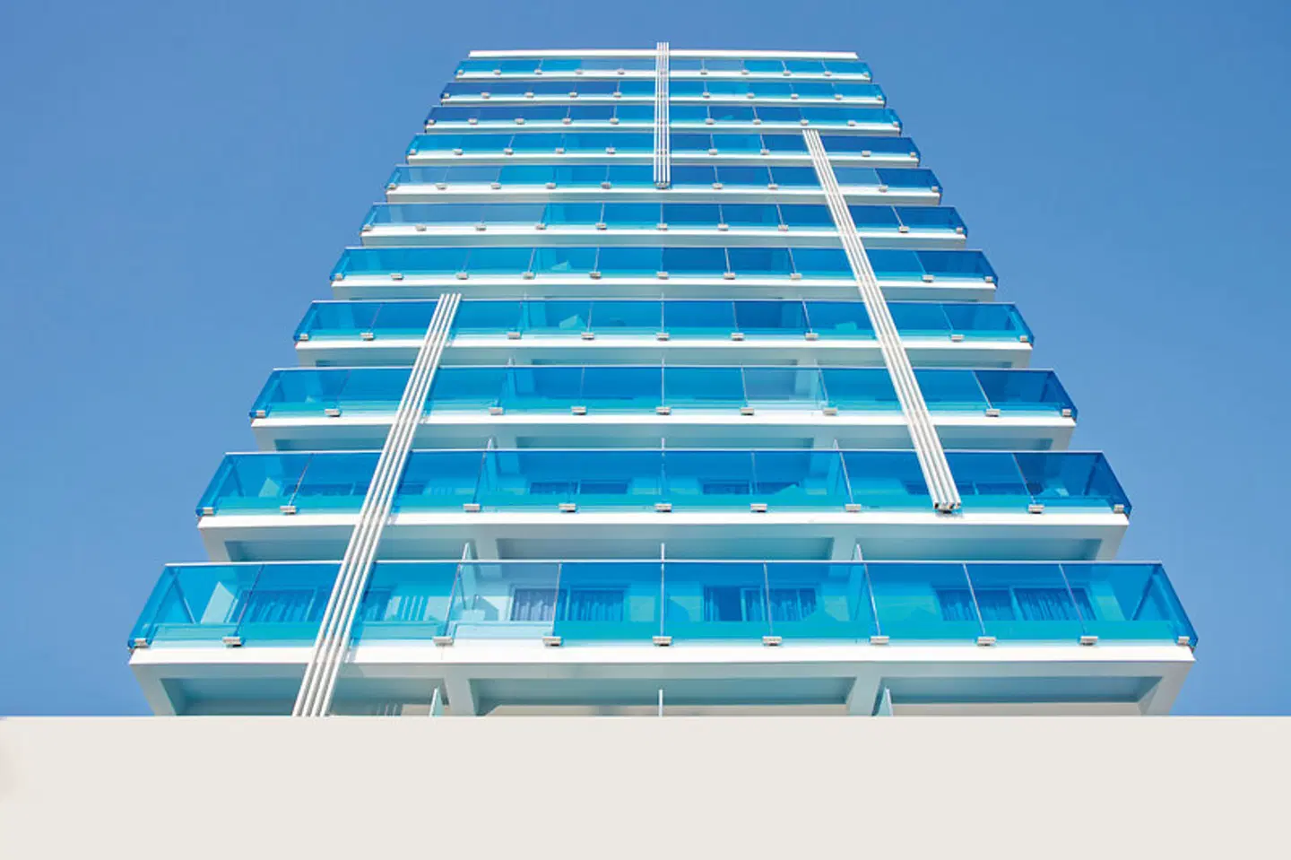 BG Tonga Tower Design Hotel & Suites EXTERIOR