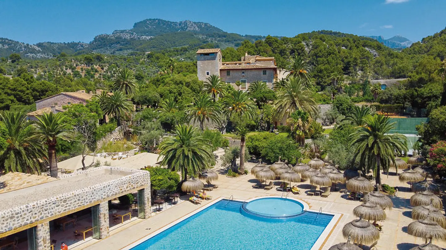Es Port OUTDOOR_POOL