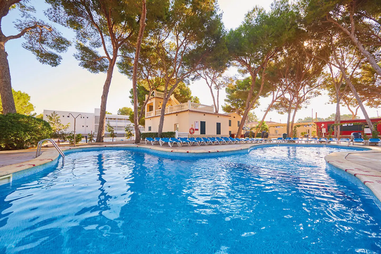 MLL Palma Bay Club Resort OUTDOOR_POOL