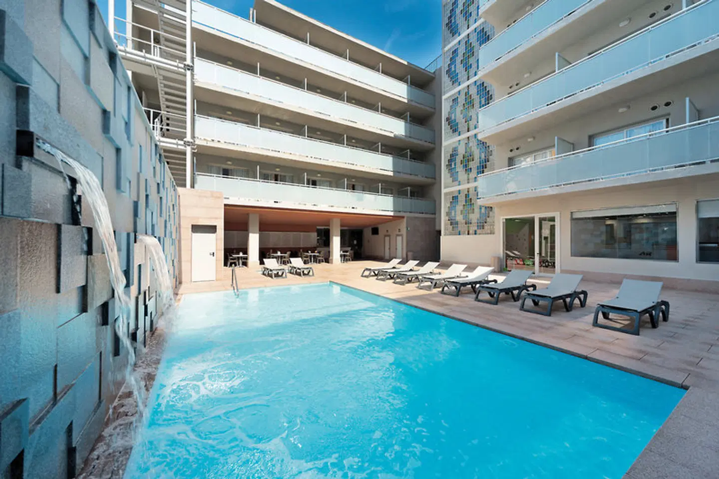 4R Miramar Calafell OUTDOOR_POOL