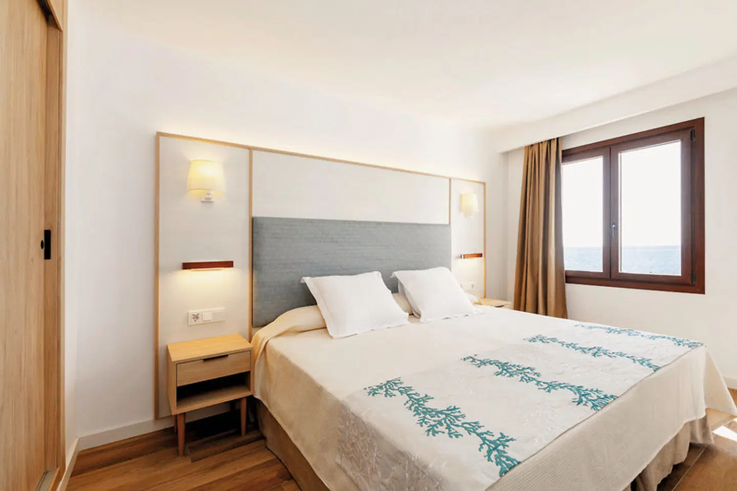Alua Suites Las Rocas ROOM_EXAMPLE
