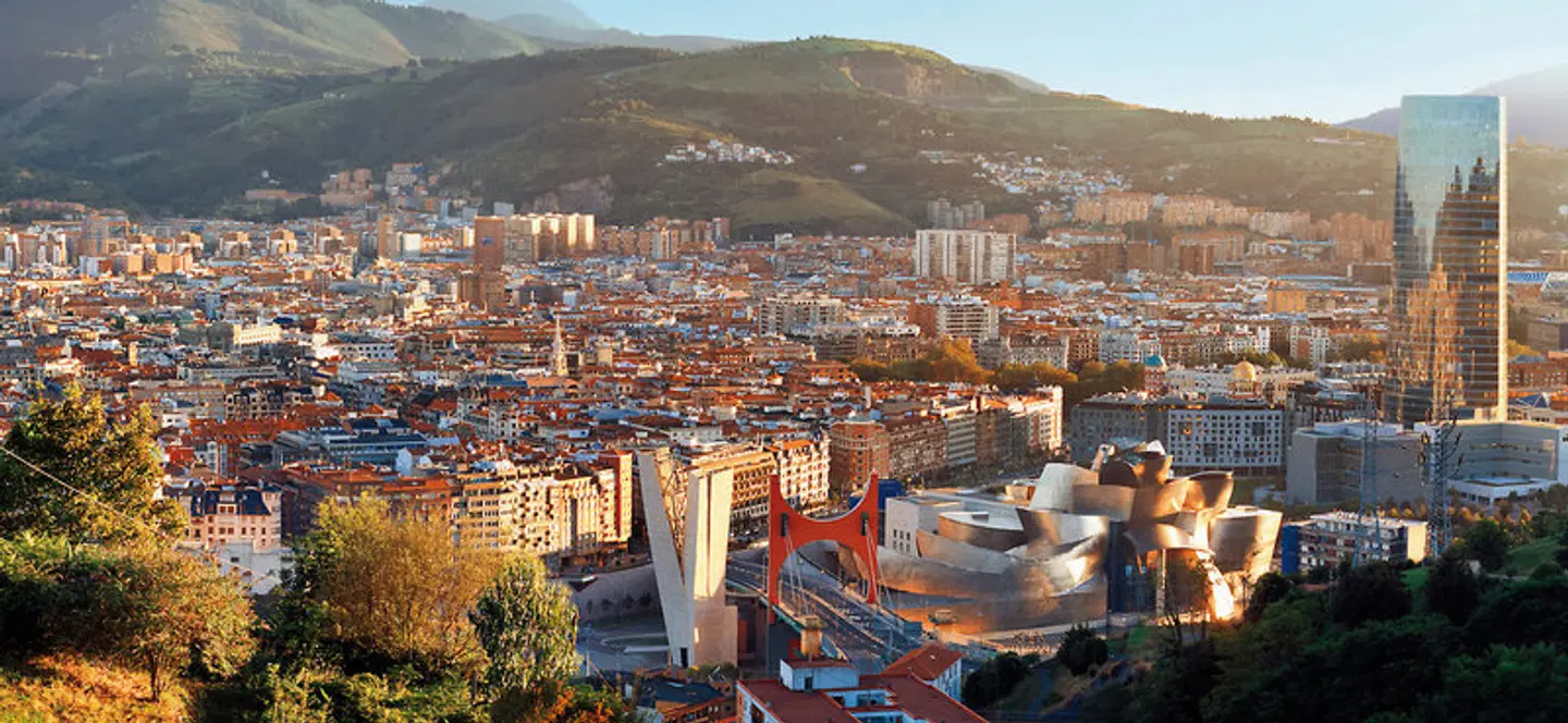 Nordspaniens Magie: Vom urbanen Bilbao zu den Weinträumen La Riojas Terrasse