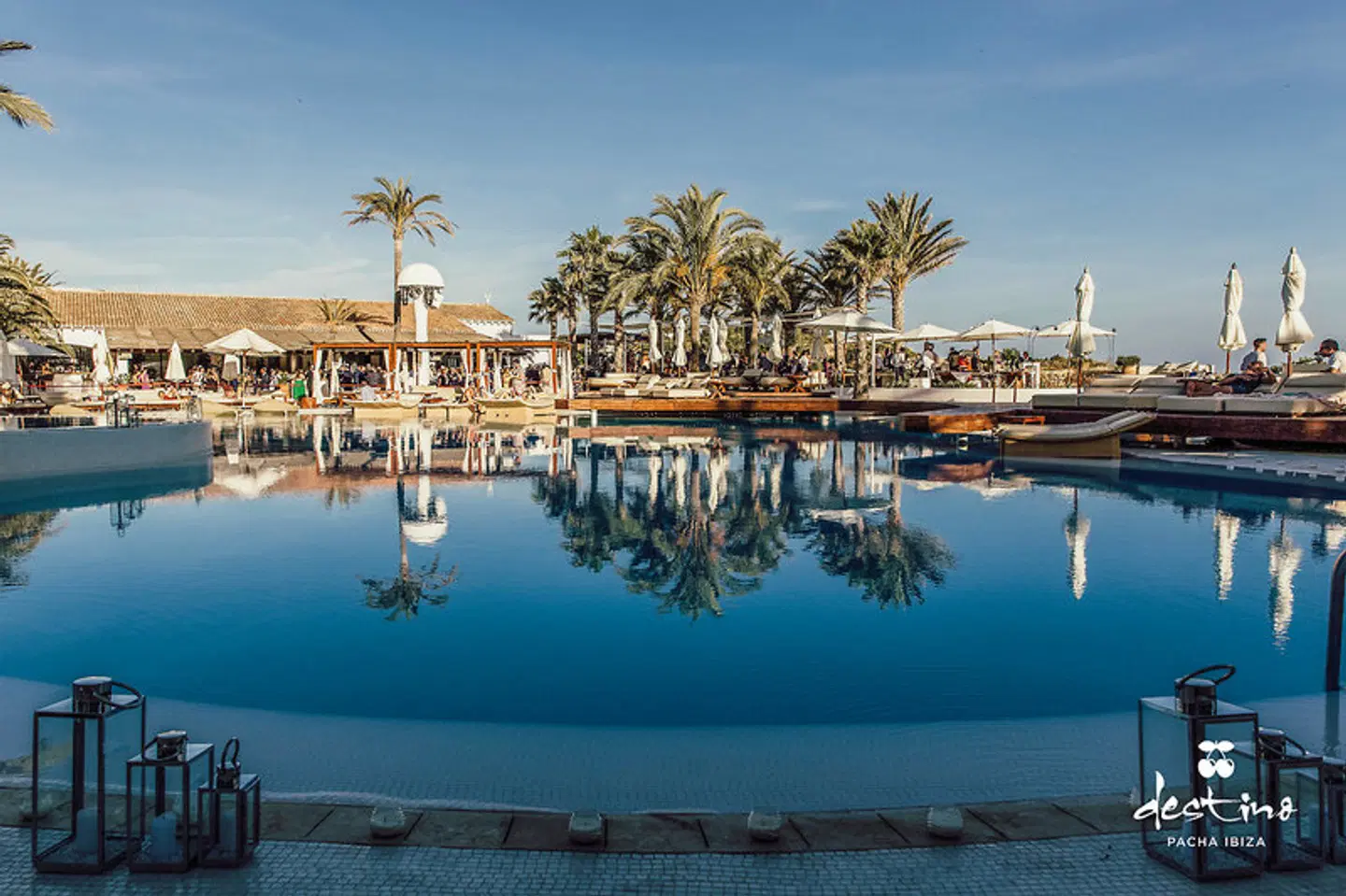Destino Pacha Ibiza OUTDOOR_POOL