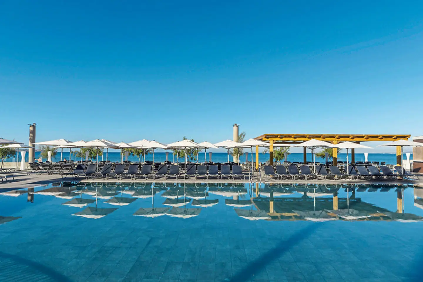 Fontanellas Playa OUTDOOR_POOL