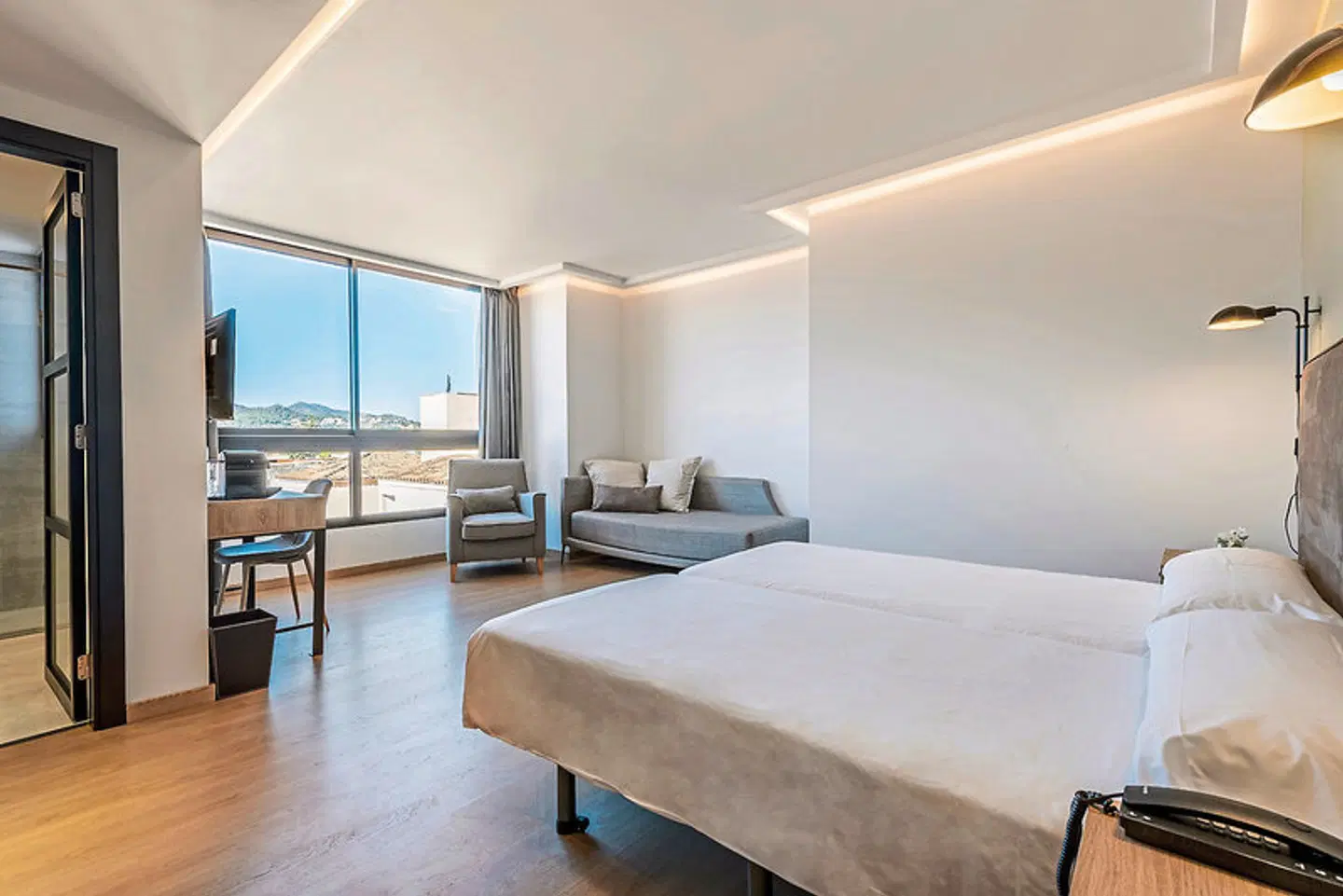 Kyrat Amàrac Suites ROOM_EXAMPLE