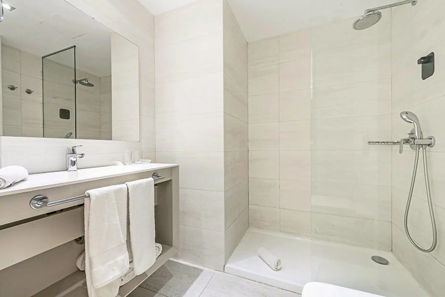 Kyrat Amàrac Badezimmer