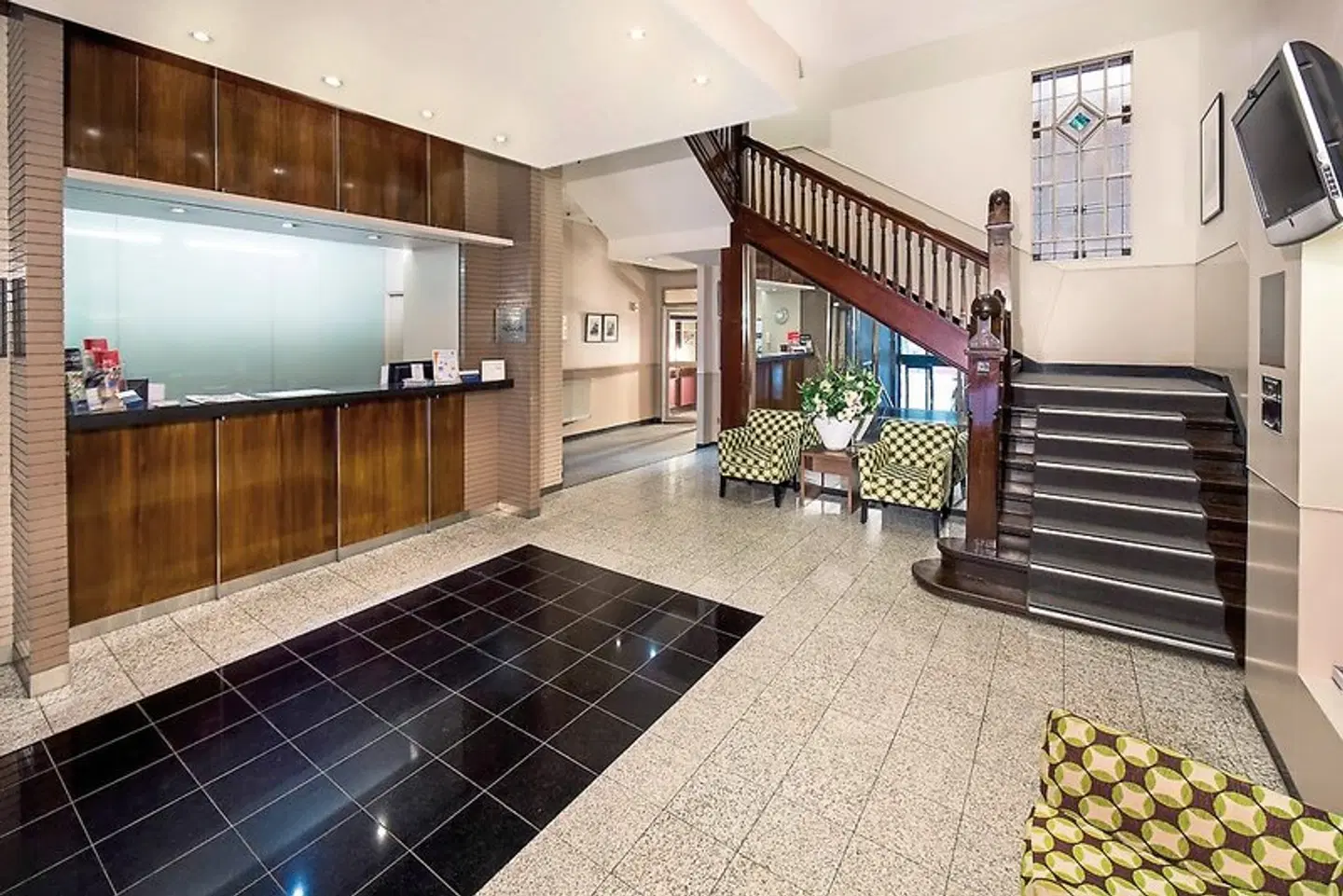 ibis Styles Kingsgate LOUNGE_LOBBY