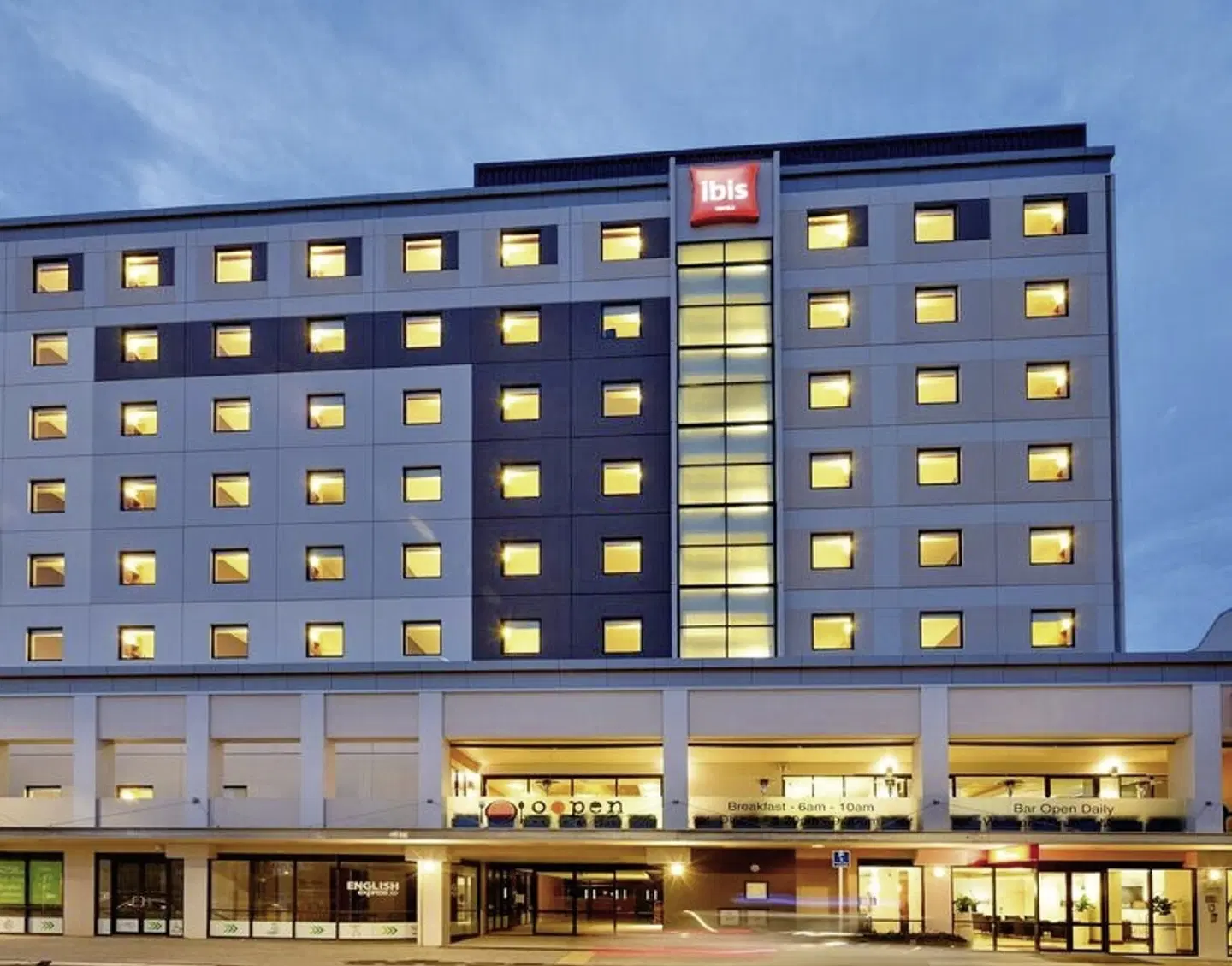 ibis Christchurch EXTERIOR