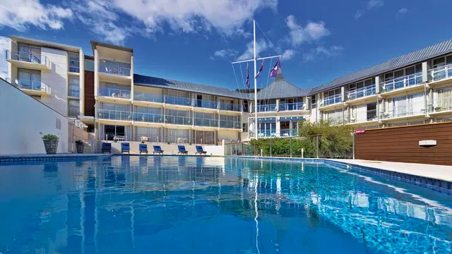 Edit Picton Hotel Pool