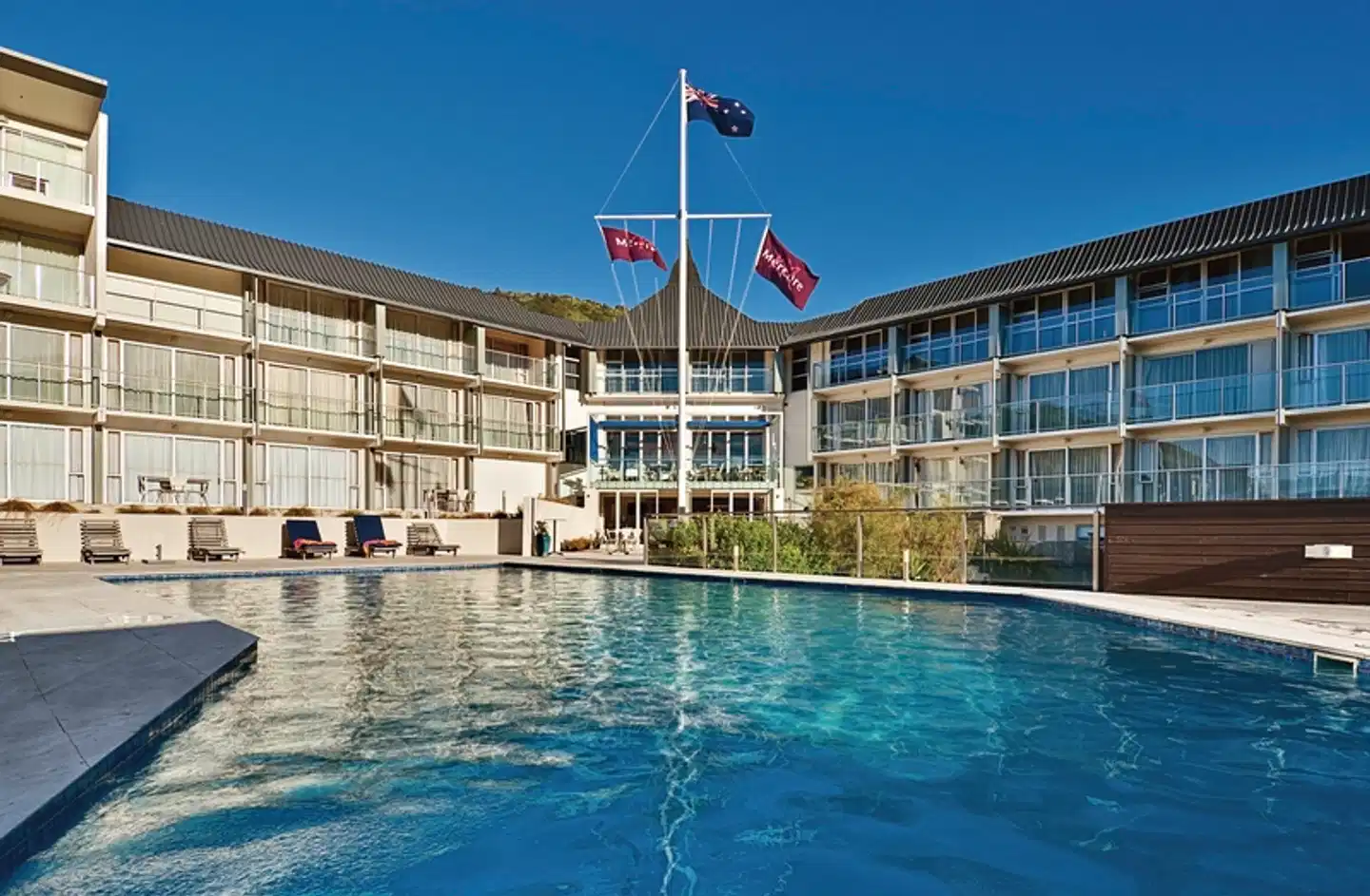 Edit Picton Hotel Pool