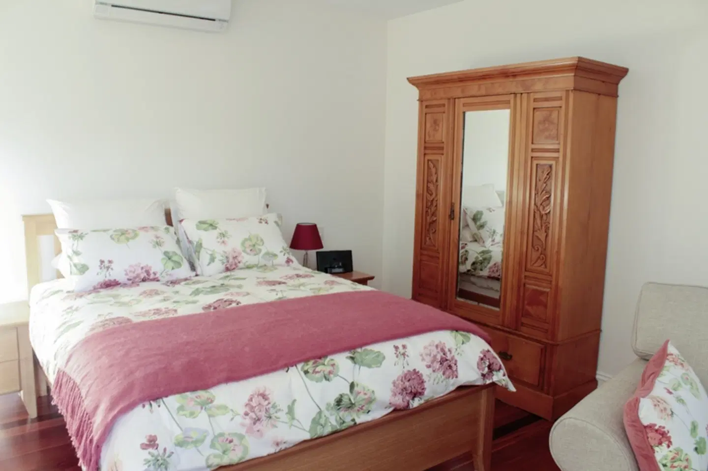 Robe House ROOM_EXAMPLE