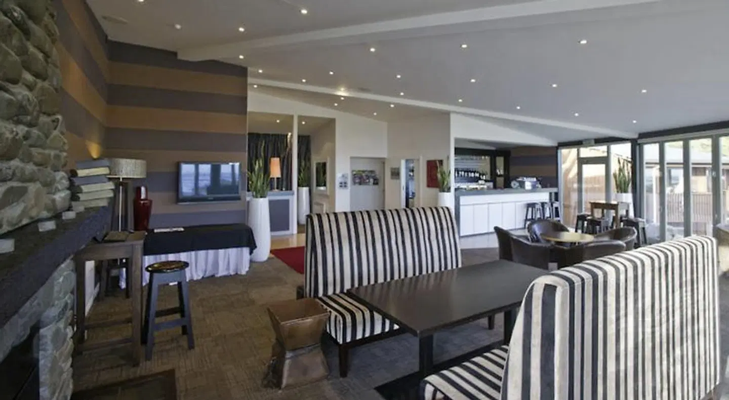 Scenic Hotel Punakaiki Bar