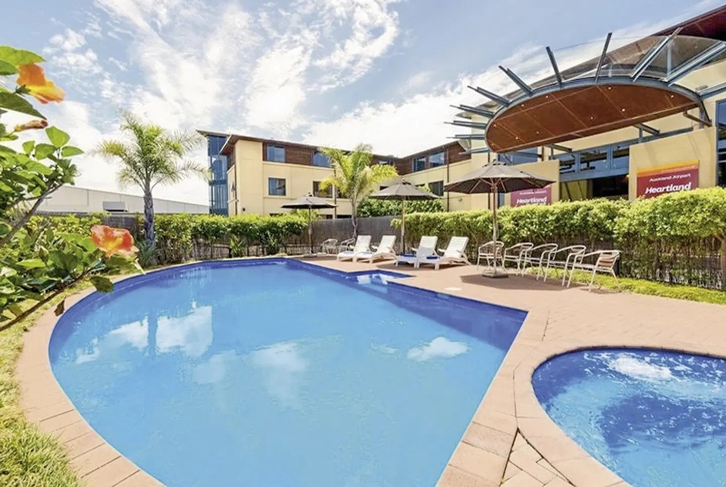 Heartland Hotel Auckland Airport OUTDOOR_POOL