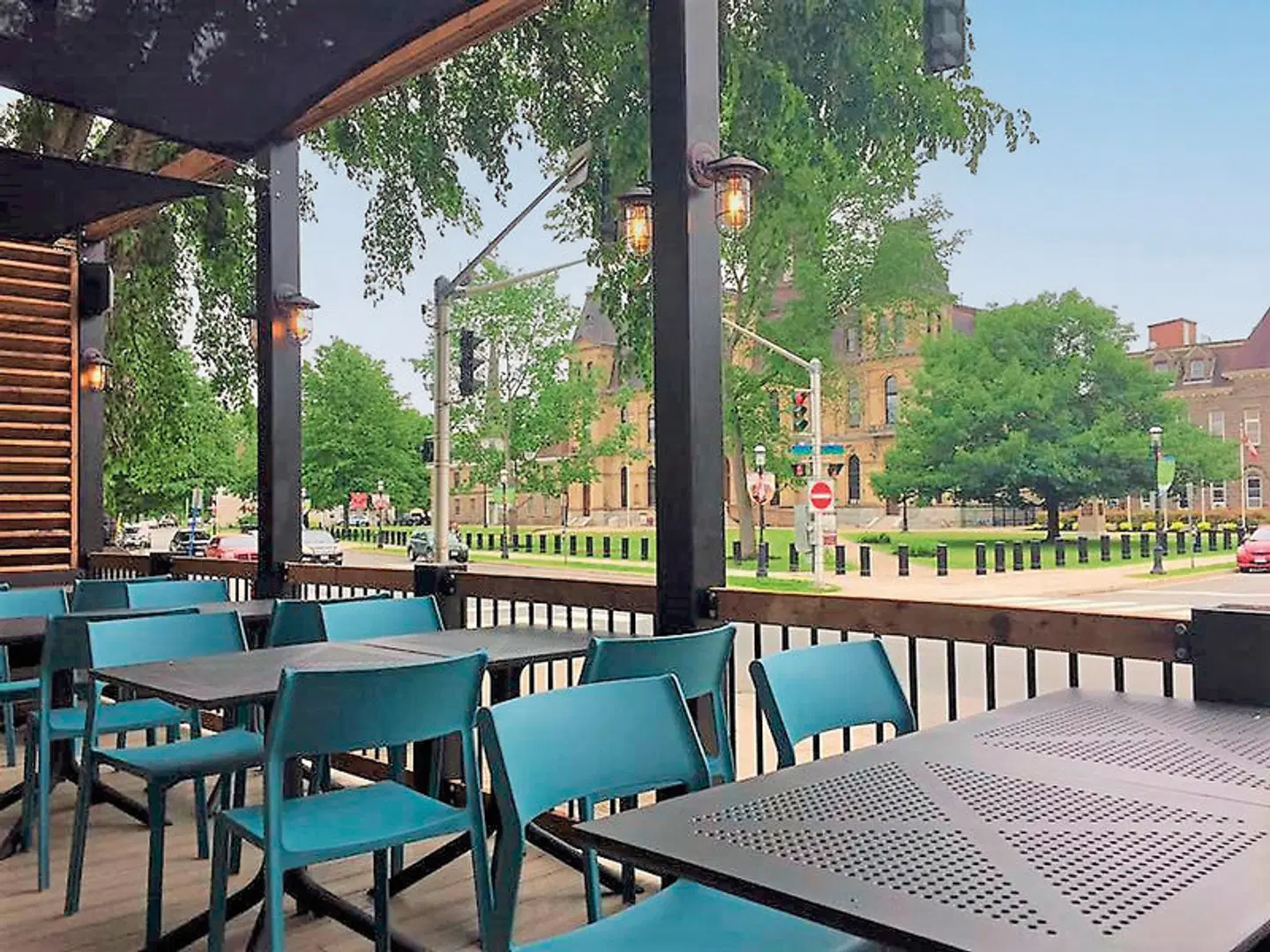 Crowne Plaza Fredericton Lord Beaverbrook Terrasse