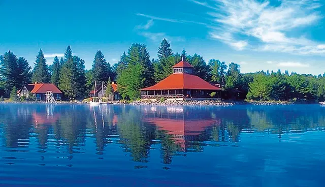 Arowhon Pines EXTERIOR