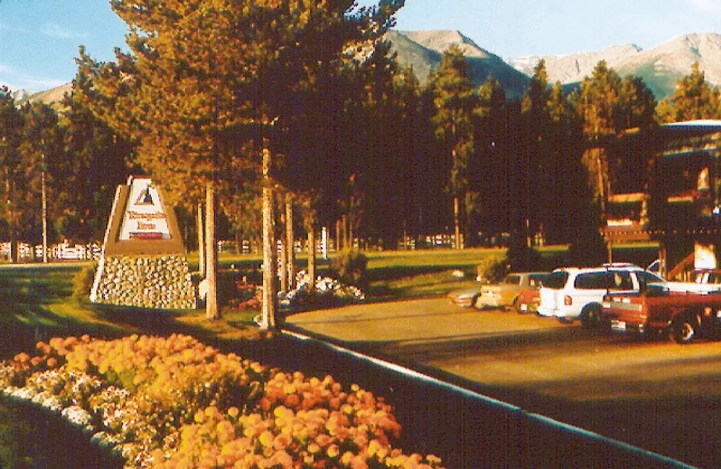 Tonquin Inn Restaurant