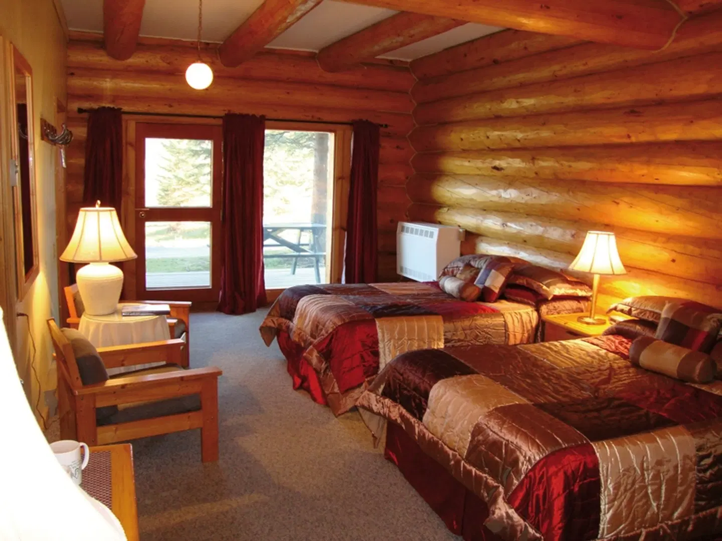 Helmcken Falls Lodge ROOM_EXAMPLE