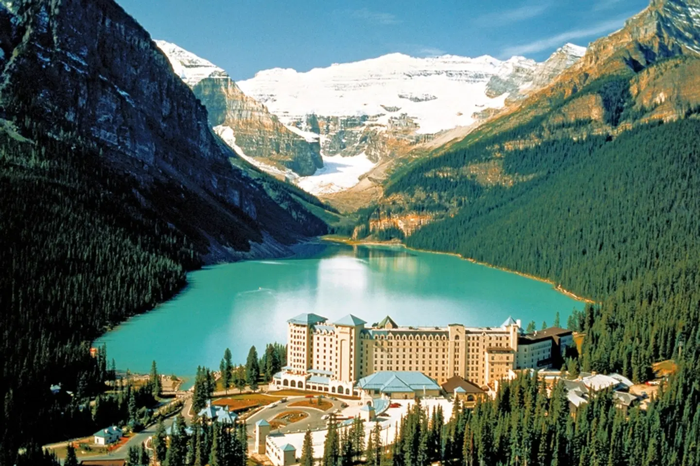 Fairmont Chateau Lake Louise LANDSCAPE