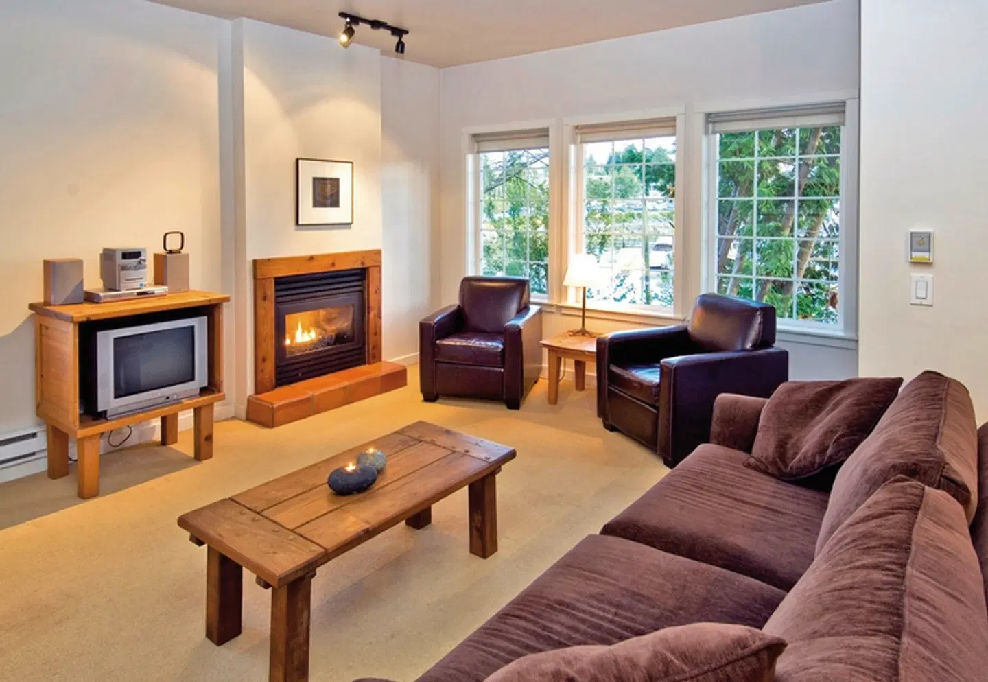 Water's Edge Shoreside Suites ROOM_EXAMPLE