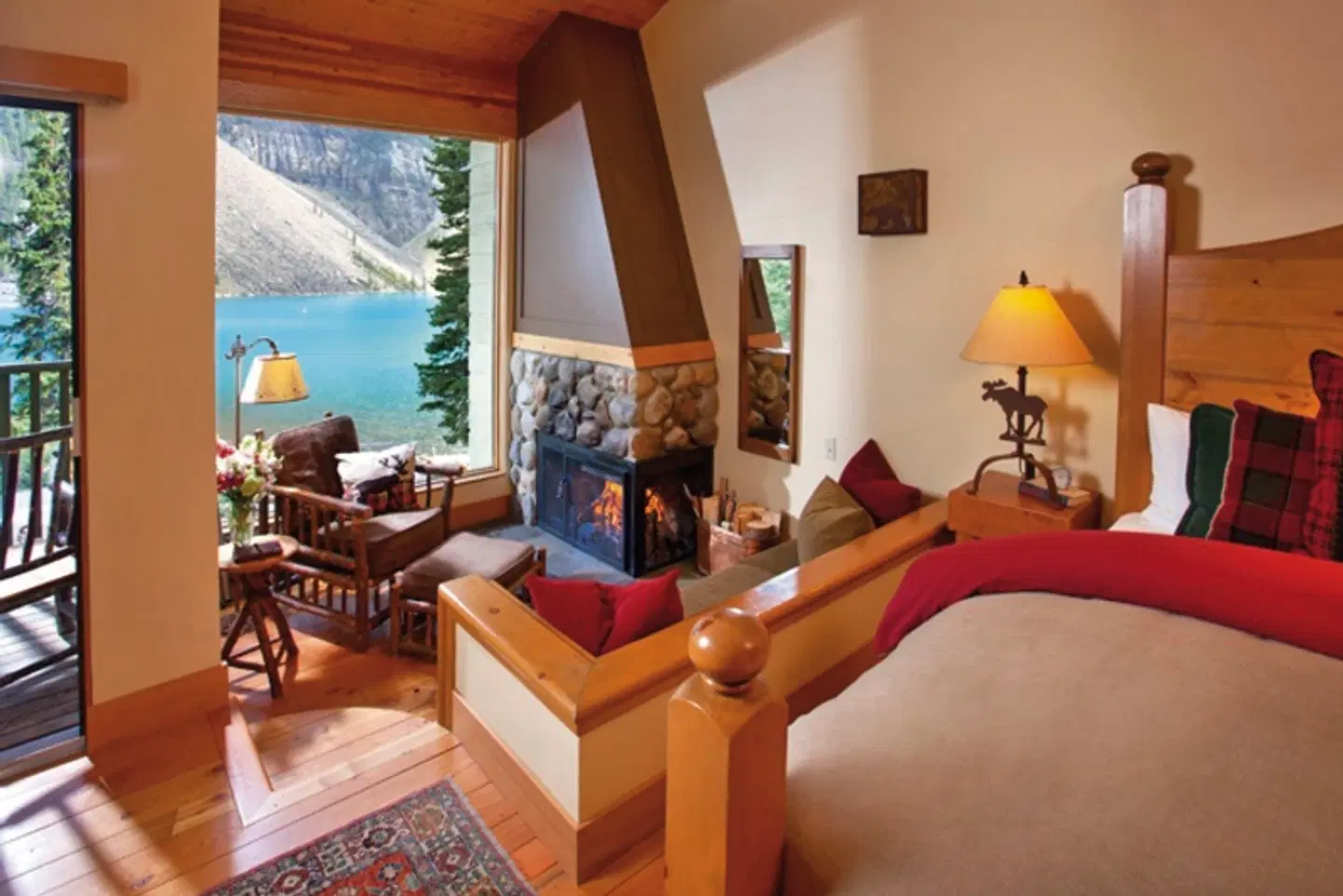 Moraine Lake Lodge ROOM_EXAMPLE