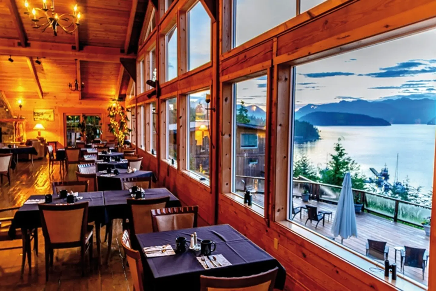 West Coast Wilderness Lodge Restaurant