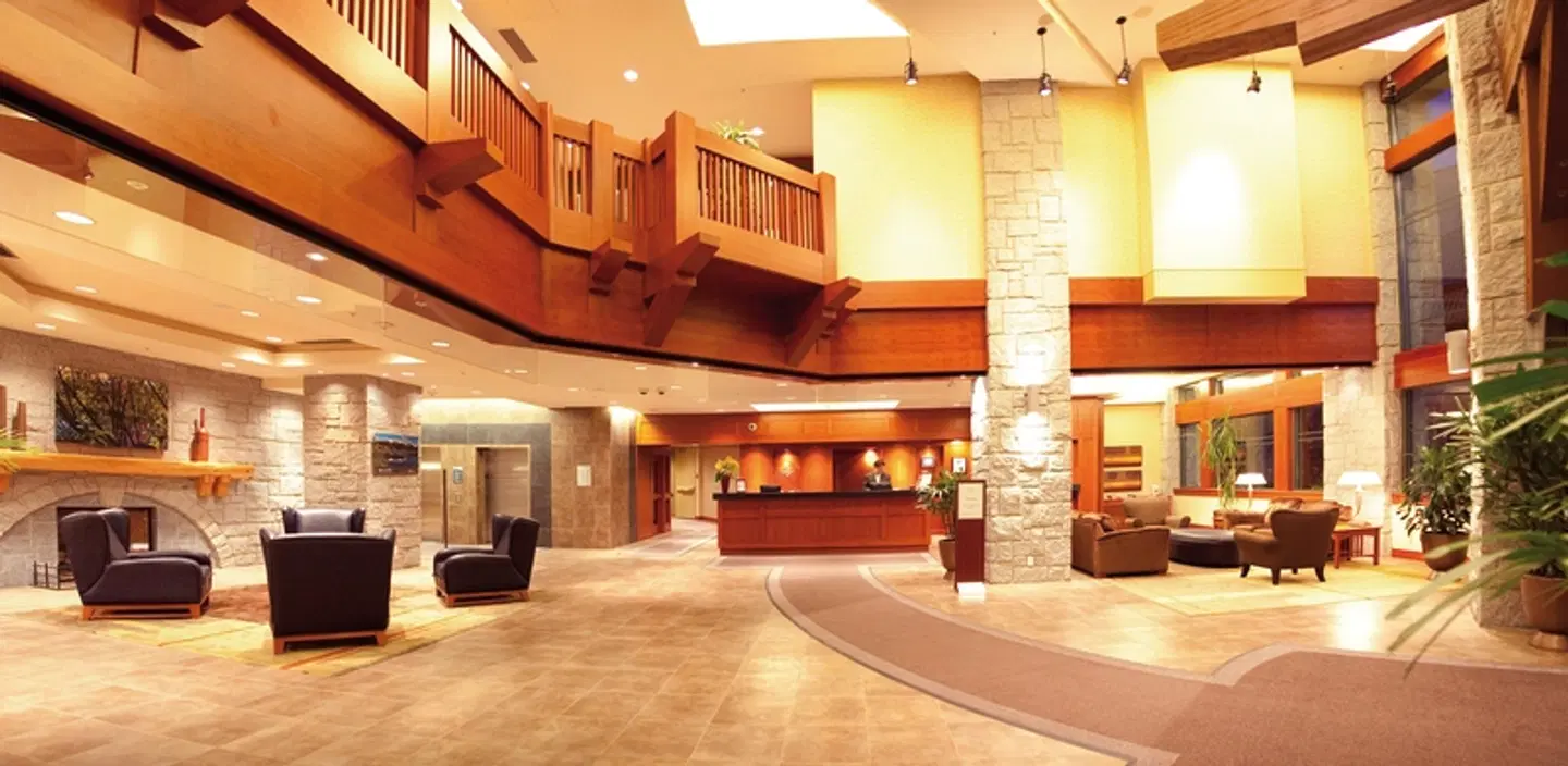 Crystal Lodge LOUNGE_LOBBY