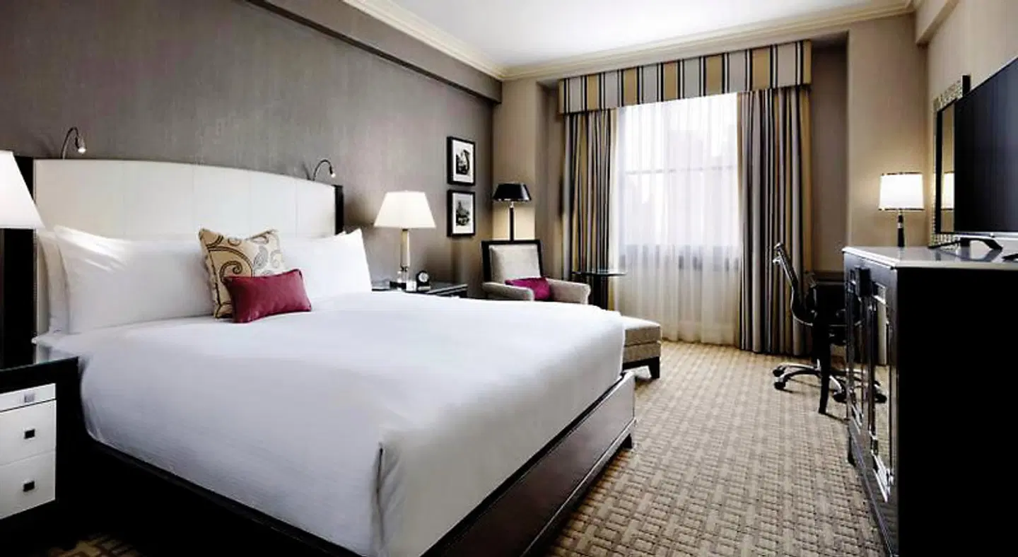 Fairmont Royal York Hotel ROOM_EXAMPLE