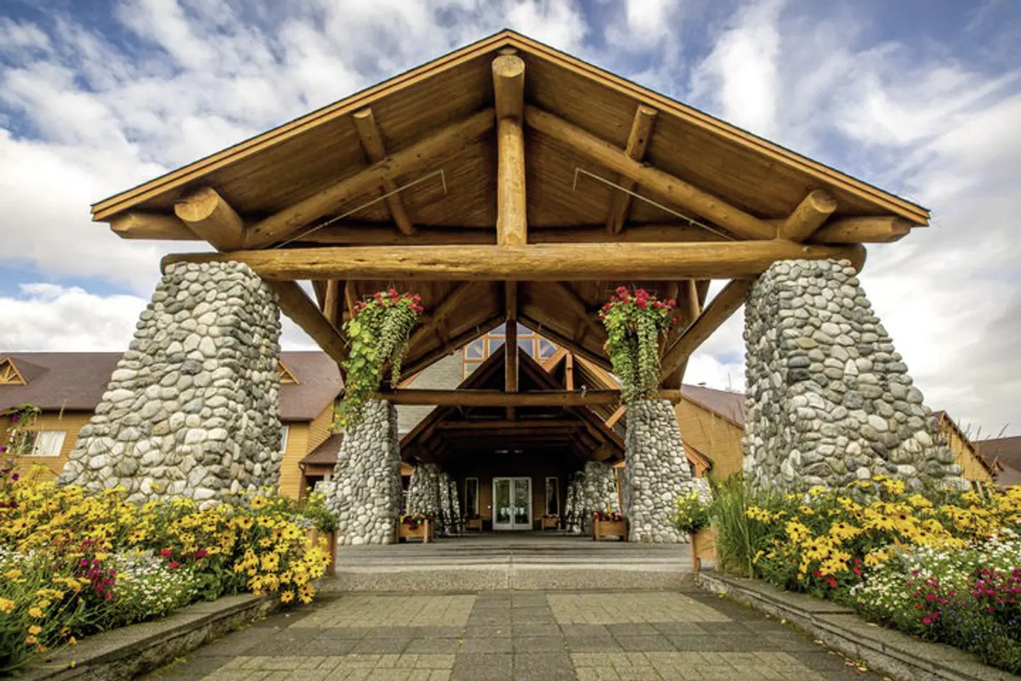Talkeetna Alaskan Lodge EXTERIOR