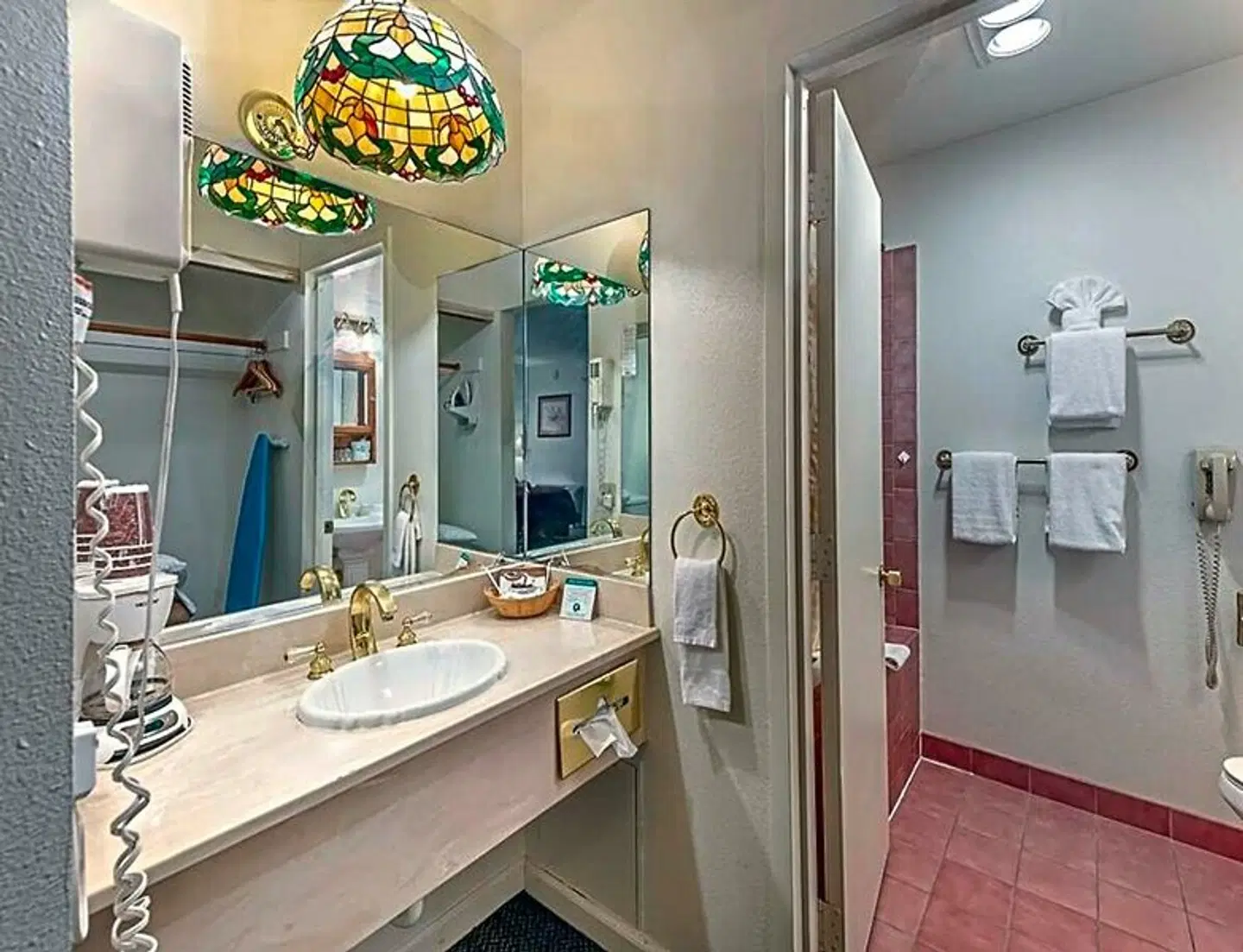 Yosemite Miners Inn Badezimmer